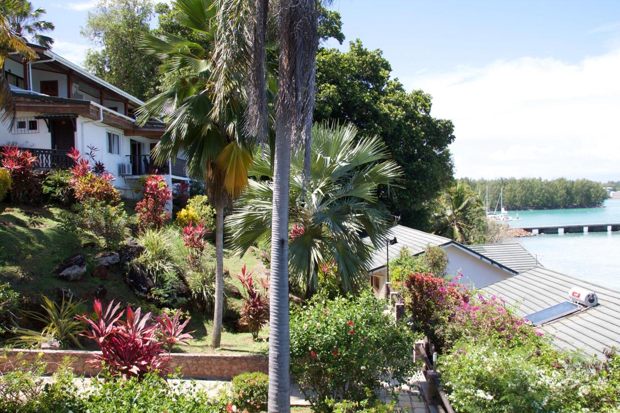 Chalets Cote Mer Baie Sainte Anne Exterior photo