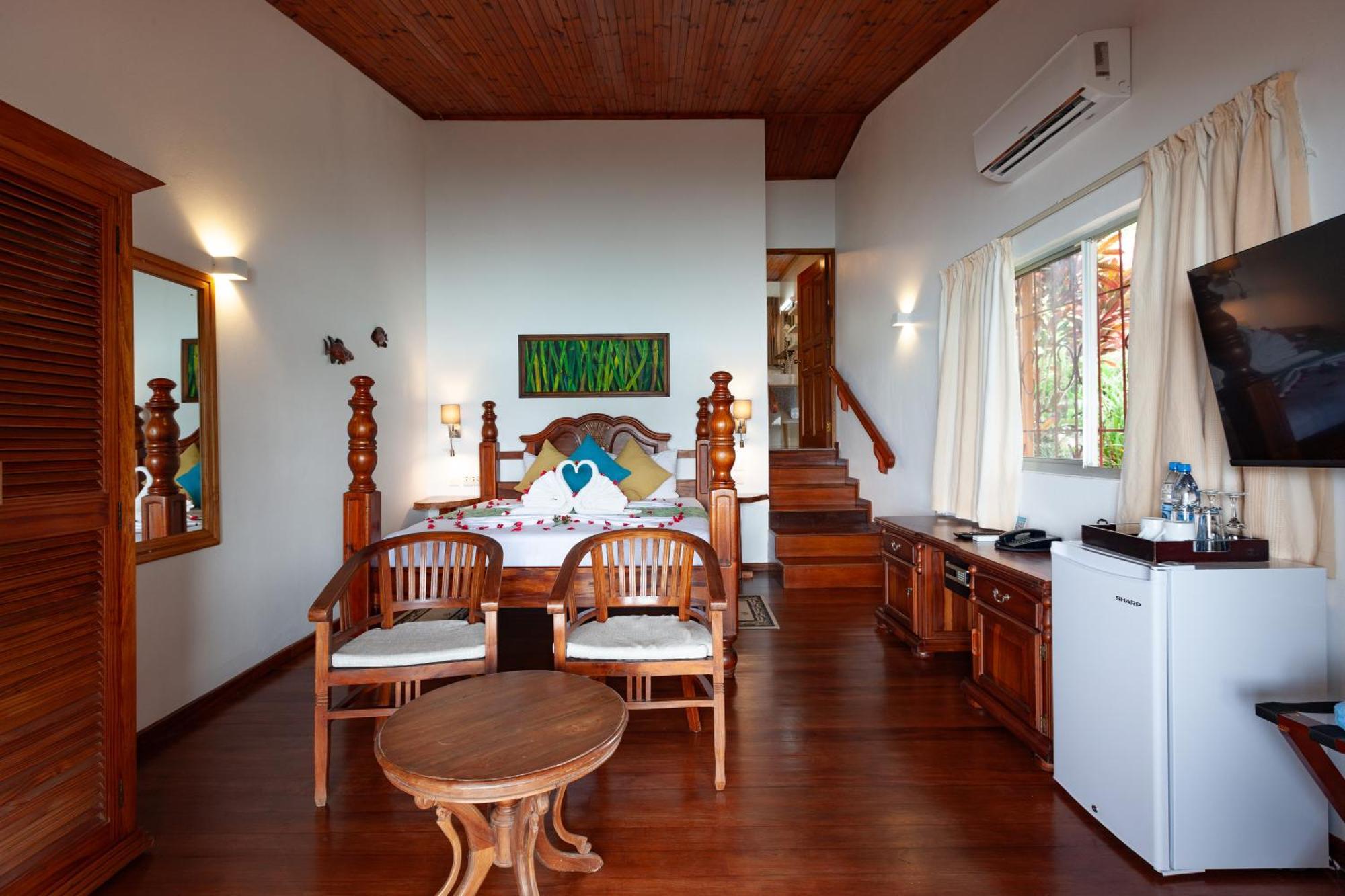 Chalets Cote Mer Baie Sainte Anne Exterior photo