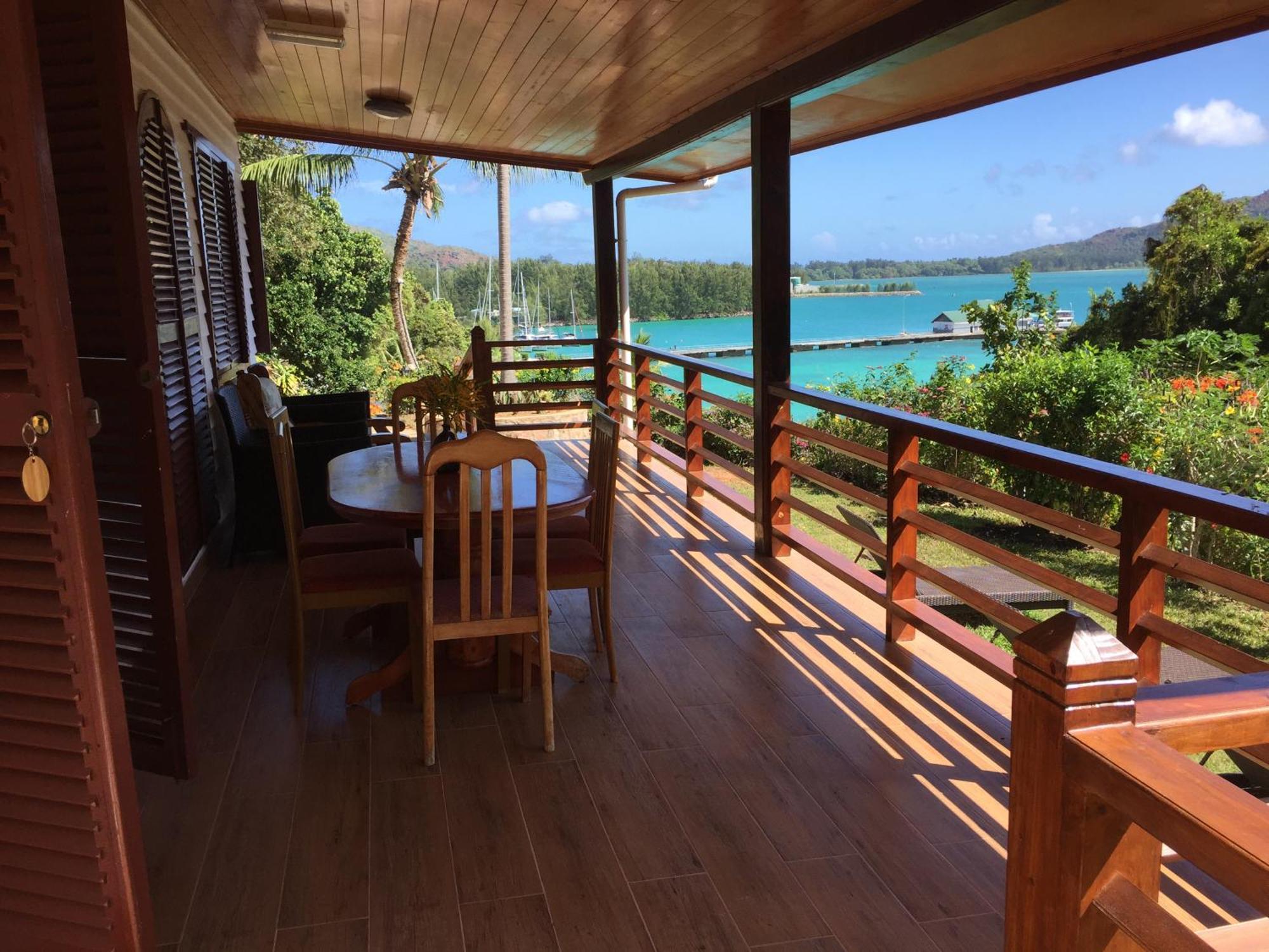 Chalets Cote Mer Baie Sainte Anne Exterior photo